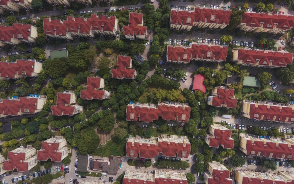 An aerial image of houses and trees 
